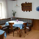 Haus Meikl 公寓