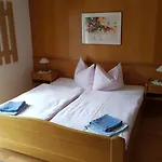 Haus Meikl 公寓 *