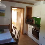 Haus Meikl 公寓
